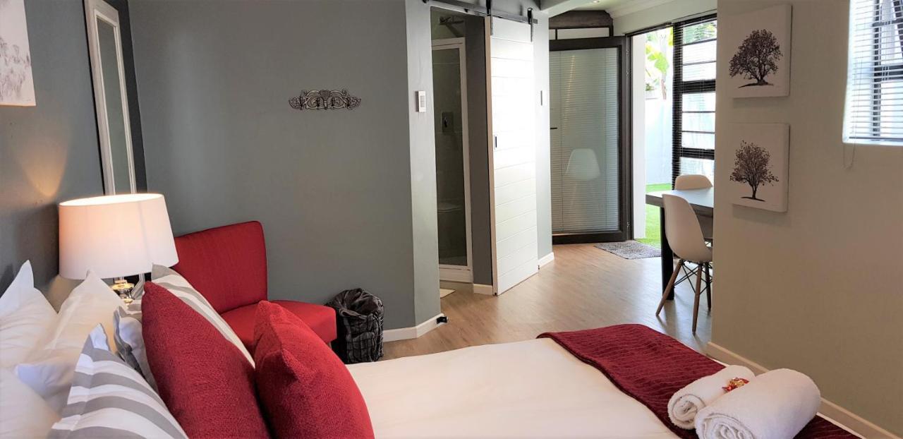 The Hillcrest Guesthouse East London Exteriör bild