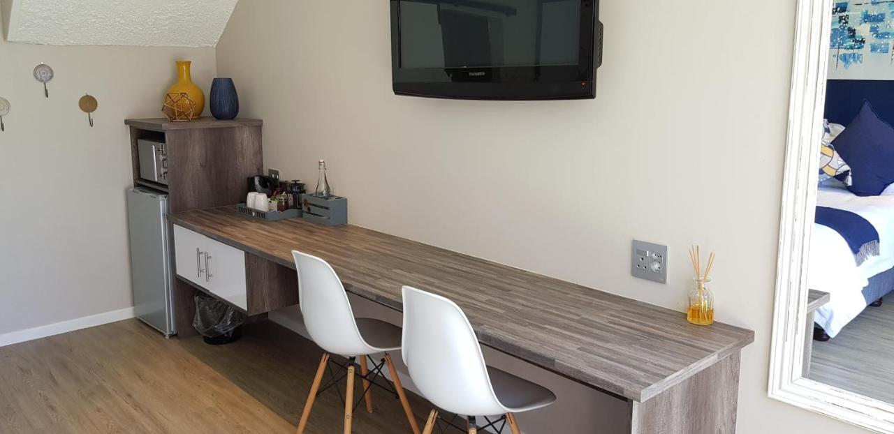 The Hillcrest Guesthouse East London Exteriör bild
